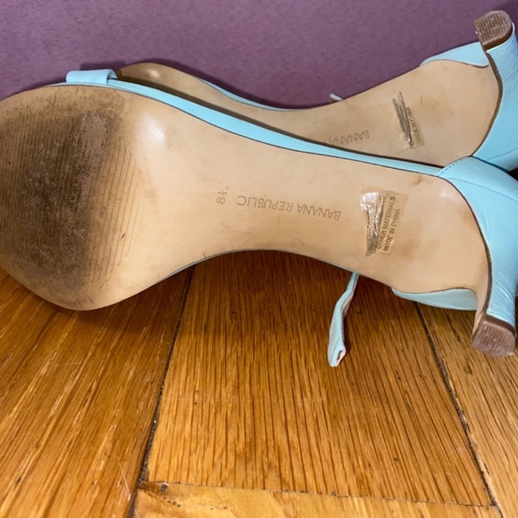 Banana Republic stunning size 8.5 strappy heels mint green - Picture 5 of 7
